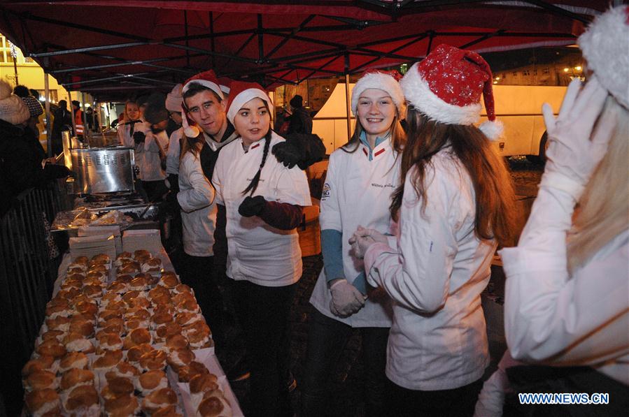 POLAND-BYDGOSZCZ-CHRISTMAS-CELEBRATIONS