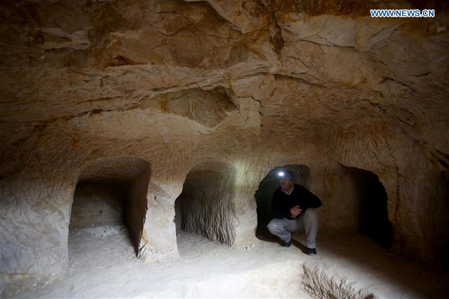 MIDEAST-NABLUS-ARCHAEOLOGY-CEMETERY