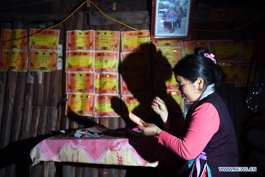 #CHINA-GUANGXI-EMBROIDERY-DEAF MUTE ARTIST (CN)