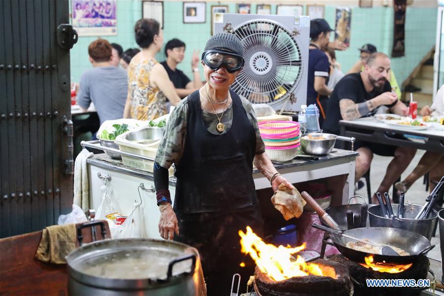 THAILAND-BANGKOK-STREET FOOD-JAY FAI