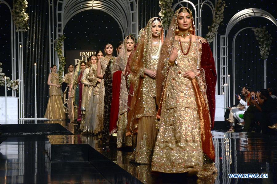 PAKISTAN-LAHORE-FASHION WEEK