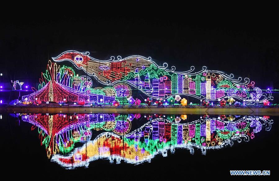 CHINA-YUNAN-KUNMING-FANCY LANTERNS (CN)