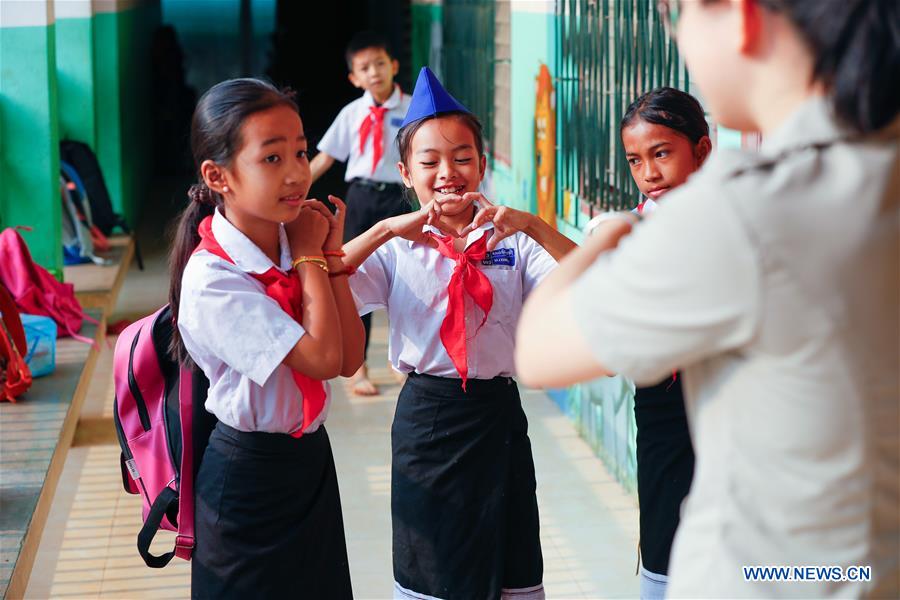 LAOS-VIENTIANE-CHINA-EDUCATION-VOLUNTEER TEACHERS