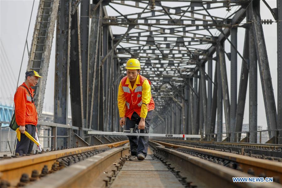 CHINA-CHONGQING-BAISHATUO YANGTZE RIVER RAILWAY BRIDGE (CN)