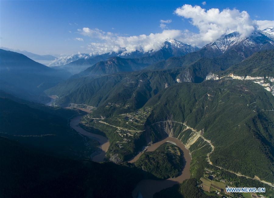 CHINA-YUNNAN-GONGSHAN-NUJIANG RIVER-SCENERY (CN)