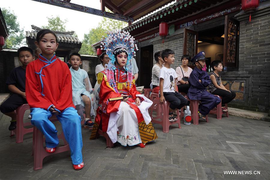 CHINA-HEBEI-BEIDAIHE-PEKING OPERA-CHILDREN-SUMMER VACATION (CN)