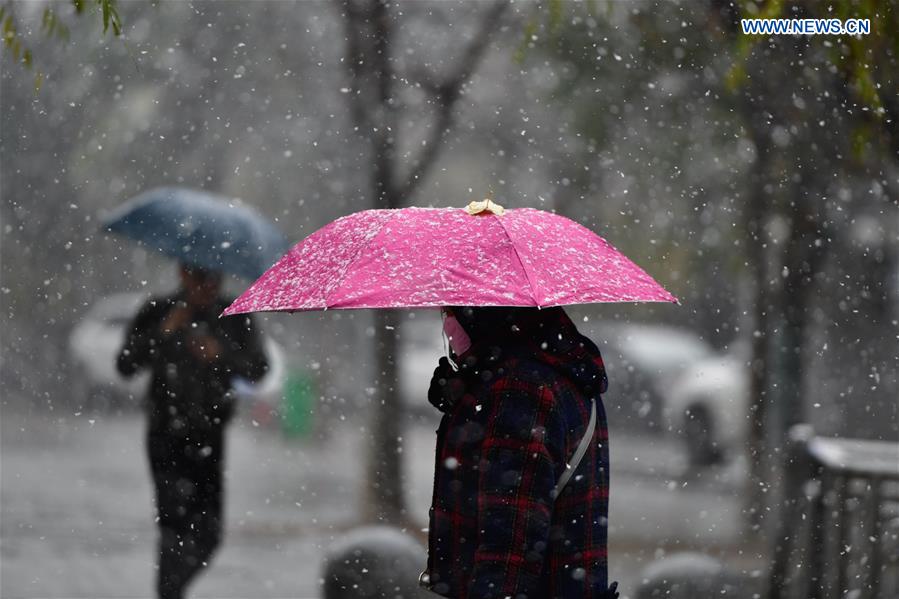 CHINA-QINGHAI-XINING-SNOWFALL (CN)