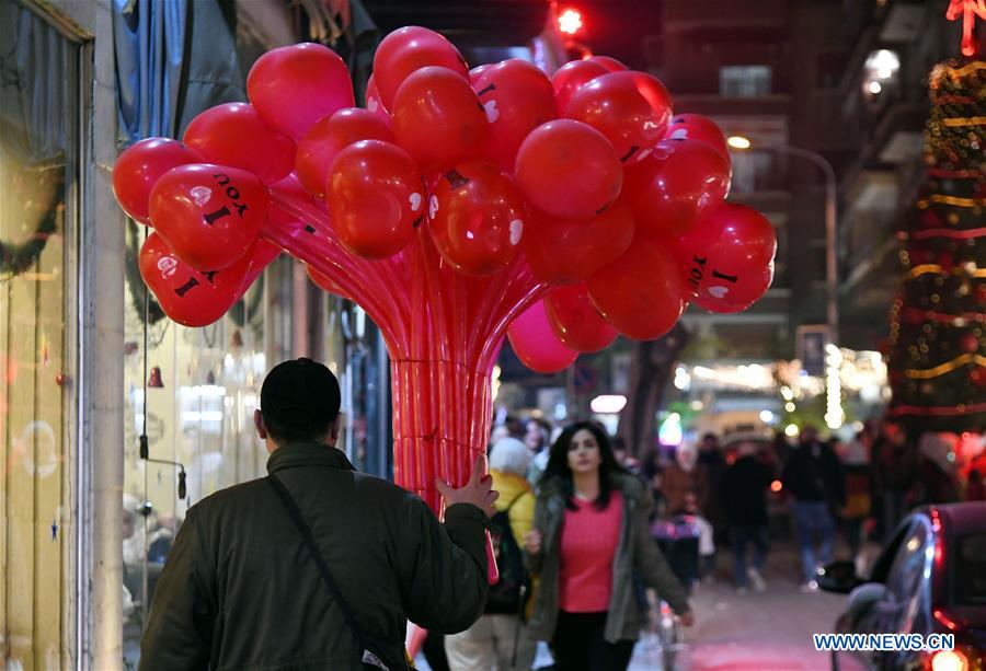 SYRIA-DAMASCUS-HOLIDAY SEASON-DECORATIONS