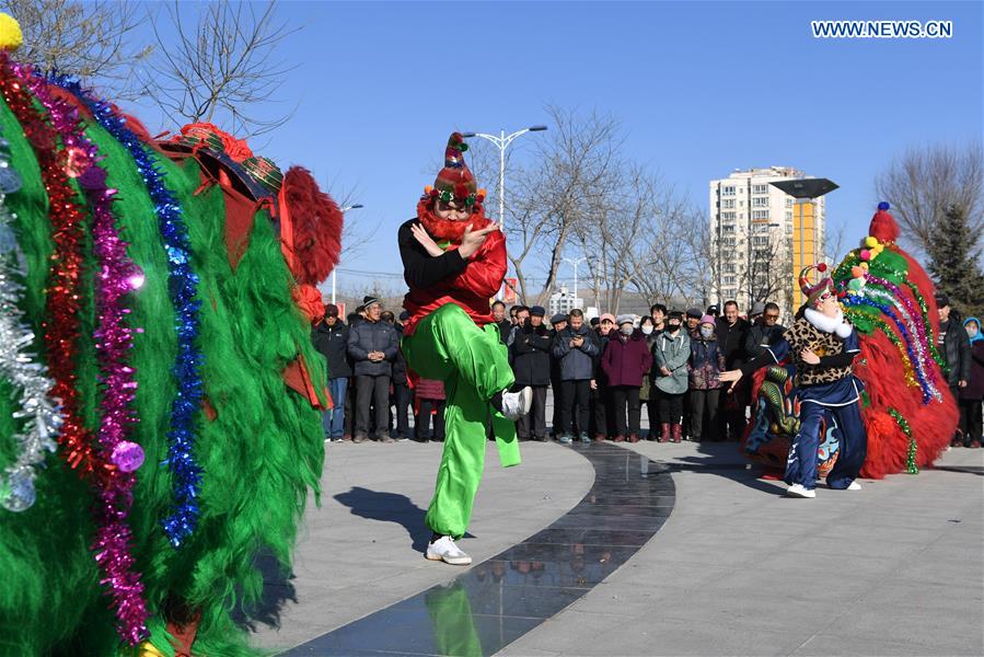 CHINA-GANSU-YONGDENG-LION DANCE (CN)