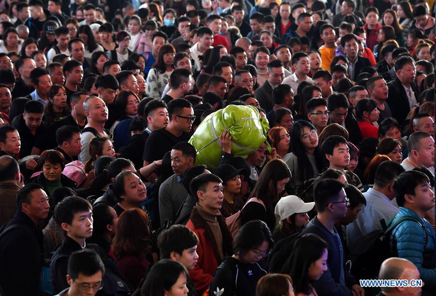 CHINA-GUANGDONG-RAILWAY STATION-SPRING FESTIVAL-TRAVEL RUSH (CN)